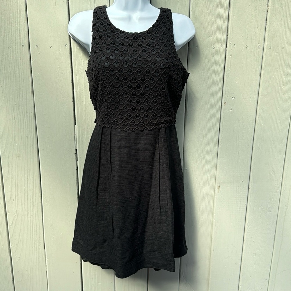 LOFT Petites  4P black dress
